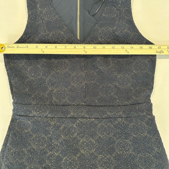 Michael Michael Kors Medallion
Jacquard Dress Size‎ S EUC - Picture 11 of 12
